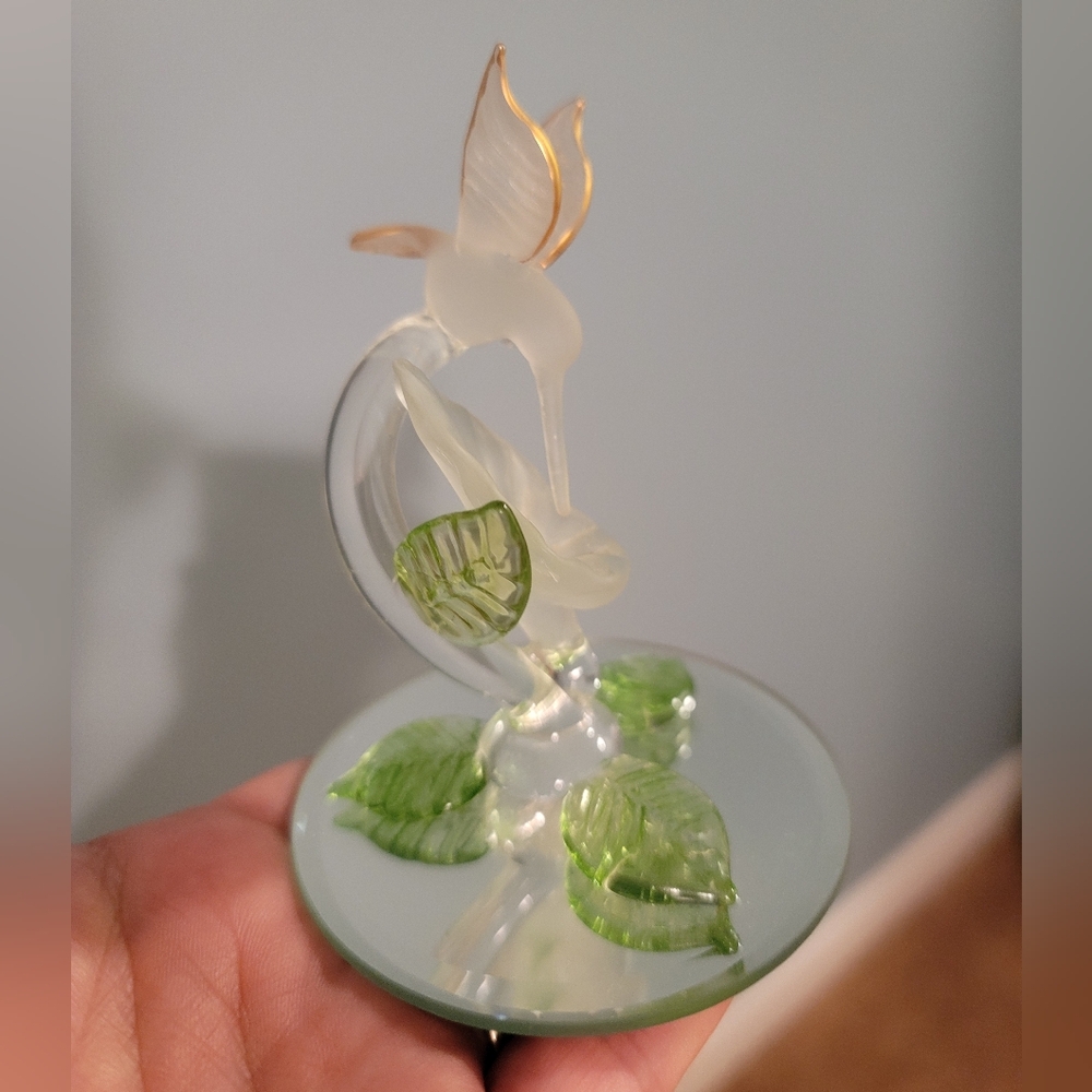 Baron Glass Hummingbird with gold trim & Flower on mirror